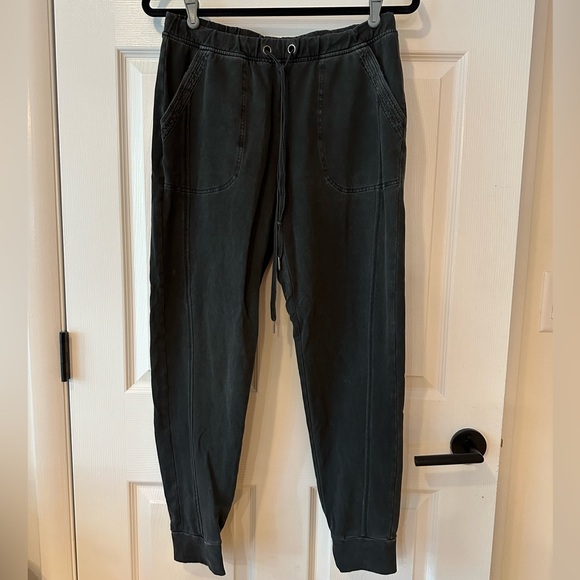 Anthropologie Daily Practice Joggers Black Size Small - Picture 1 of 5